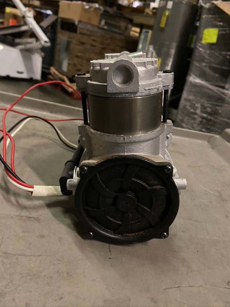 Sinc Med Medical Grade Oilless Air Pump ZGK300P1-65-02B