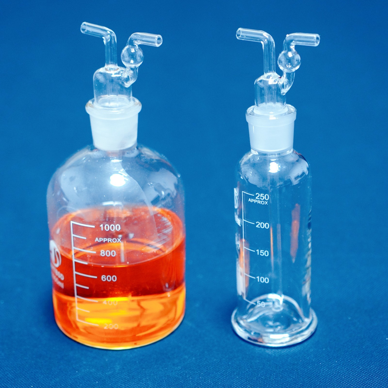 Lab glass wash bottle washing bottle 1000 ml, laboratory glass supplier