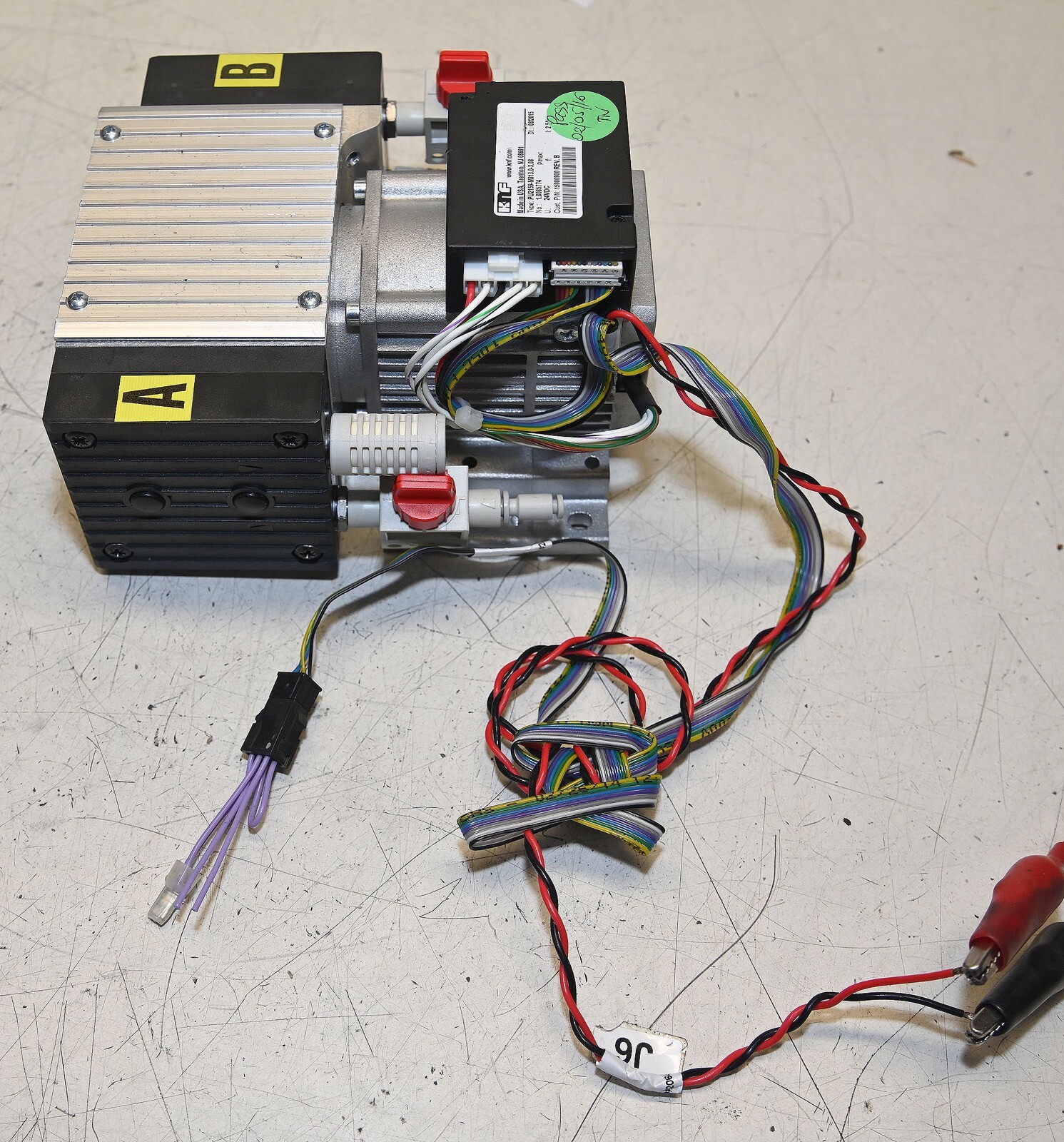 KNF N813.3 Dual Diaphragm Vacuum Pump w 24V DC Brushless Motor+Controller Variab