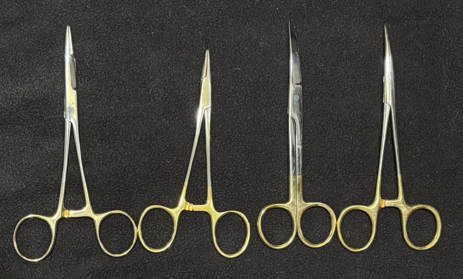Estate, Lot Of 4 Assorted Surgical Scissors: Unbranded
