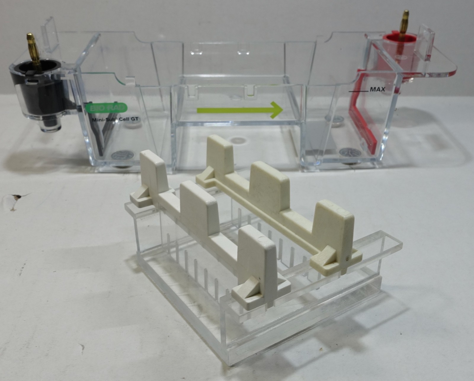 Bio-Rad Mini-Sub Cell GT DNA Electrophoresis Tank, Tray & 2 Combs