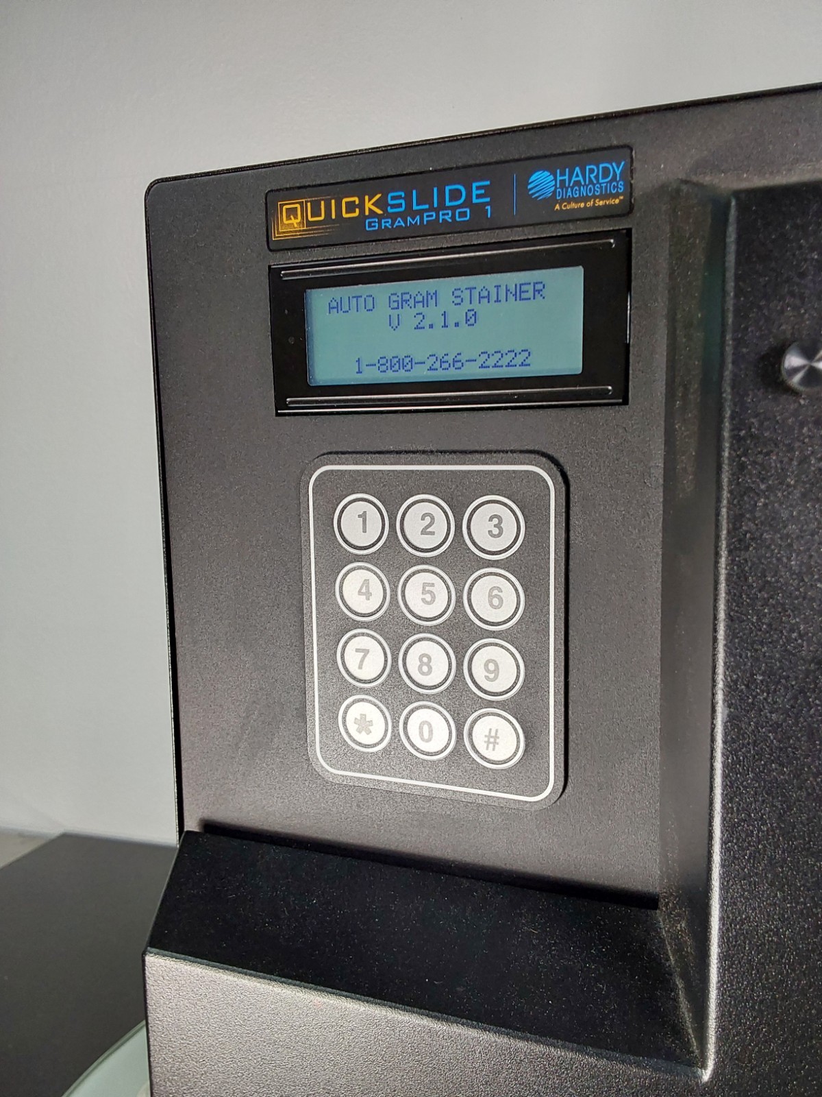 Hardy Diagnostics Quick Slide GramPRO1 Automated Gram Stainer