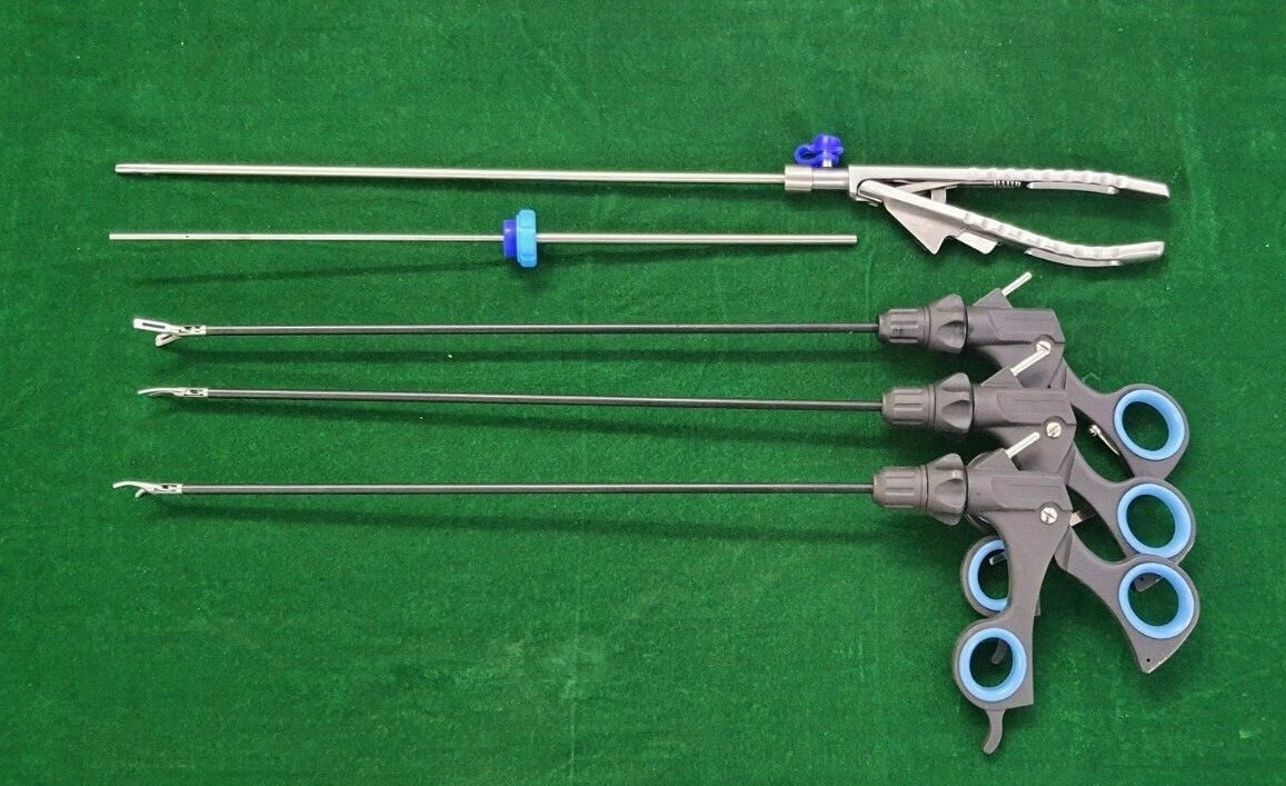 Laparoscopic Pelvic-Trainer with 5 Basic Instruments with 3 practice materials