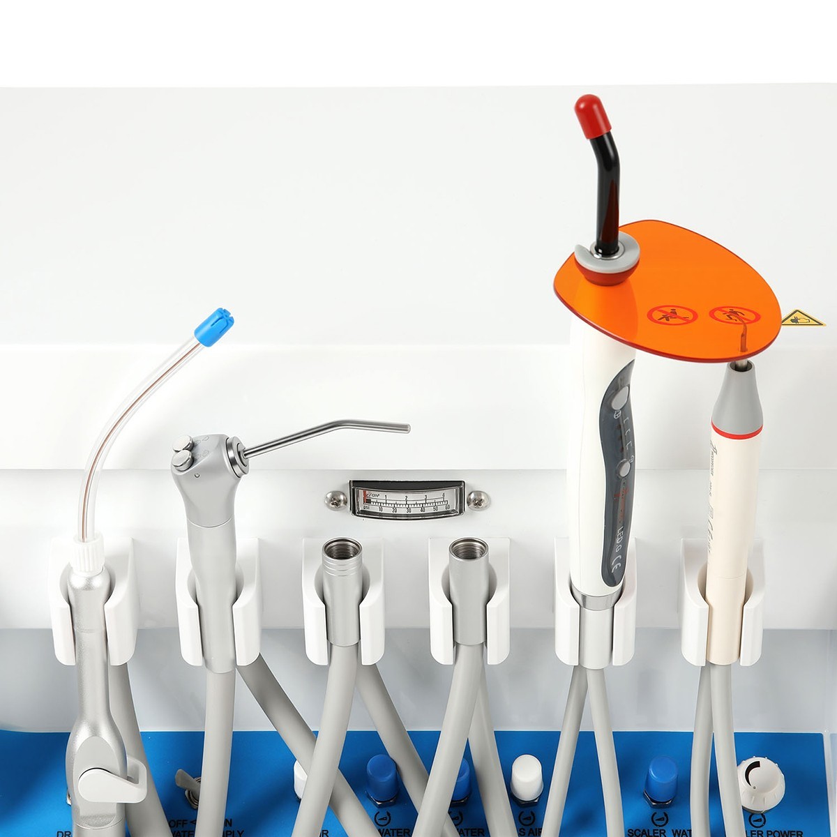 Portable Dental Delivery Unit with Compressor Curing Light Scaler /Surgical Lamp