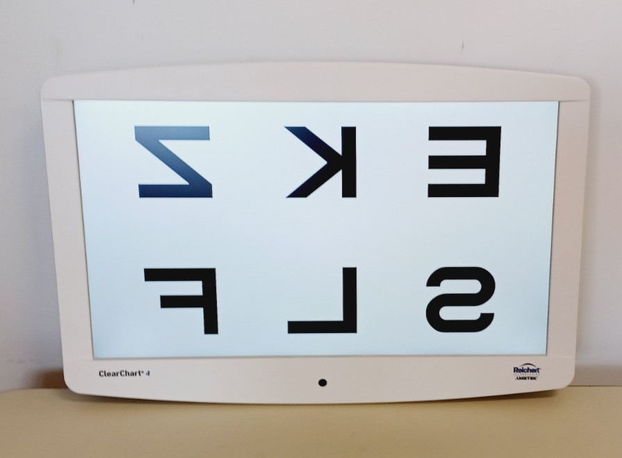 Reichert ClearChart 4 Digital Acuity System used Optometrist Ophthalmic eye exam
