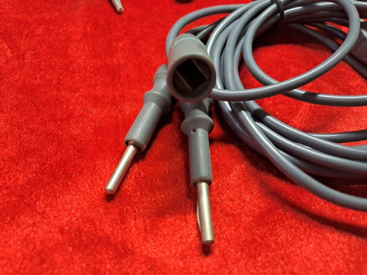 Laparoscopic Bipolar Cable 4mm Silicon Material Best Quality Reusable Instrument