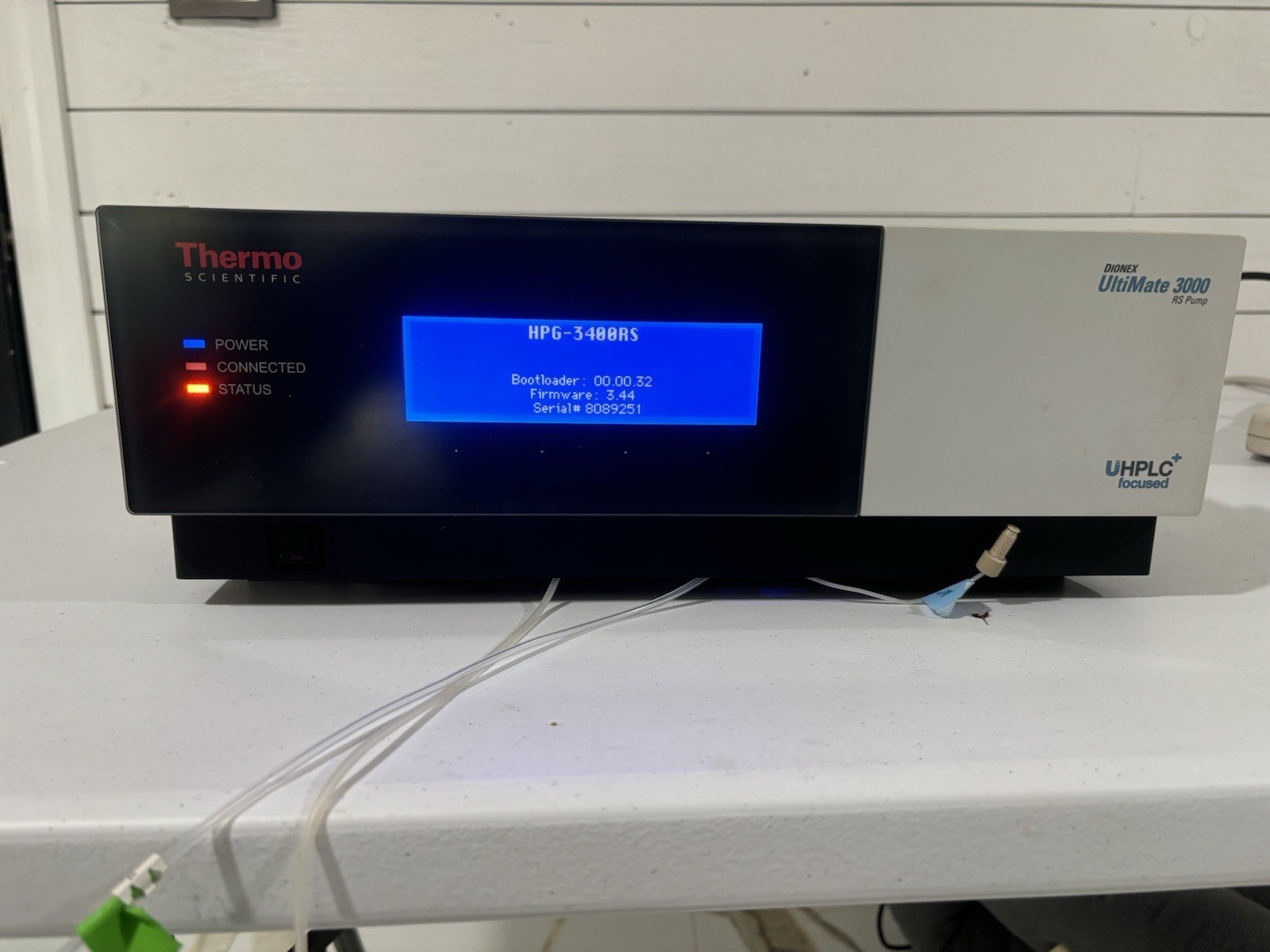 Thermo Scientific uHPLC Dionex Ultimate 3000 HPG-3400RS Pump & SRD-3200 Degasser