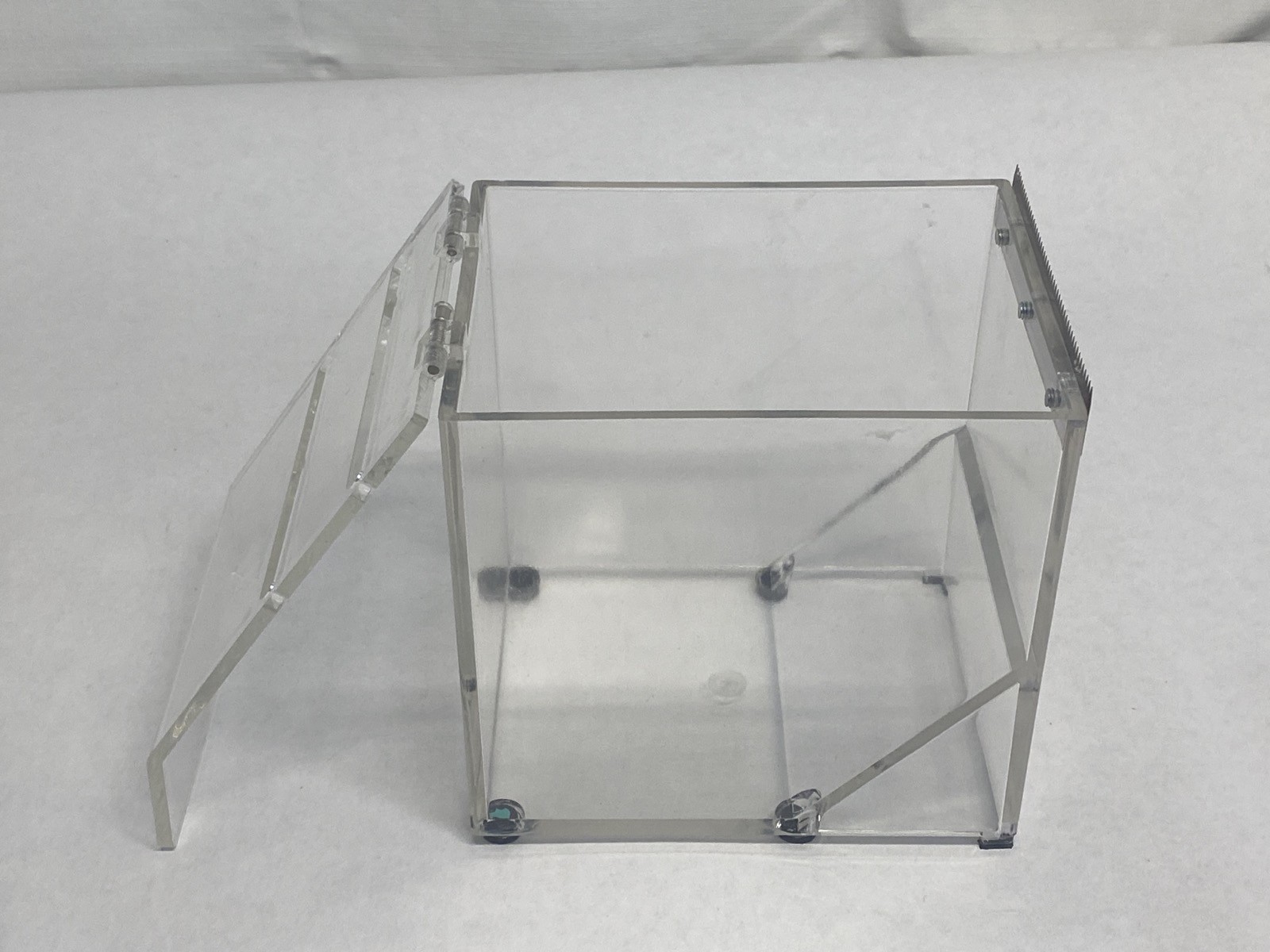 Clear Acrylic Parafilm M & Foil Dispenser 2-Slots 4-3/4”L x 6-3/4”W x 6-3/8”H