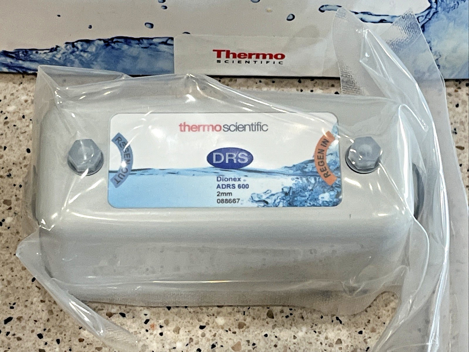 Thermo Fisher 088667 ADRS 600 2mm RFIC Dionex Suppressor *NEW IN BOX**US SELLER*