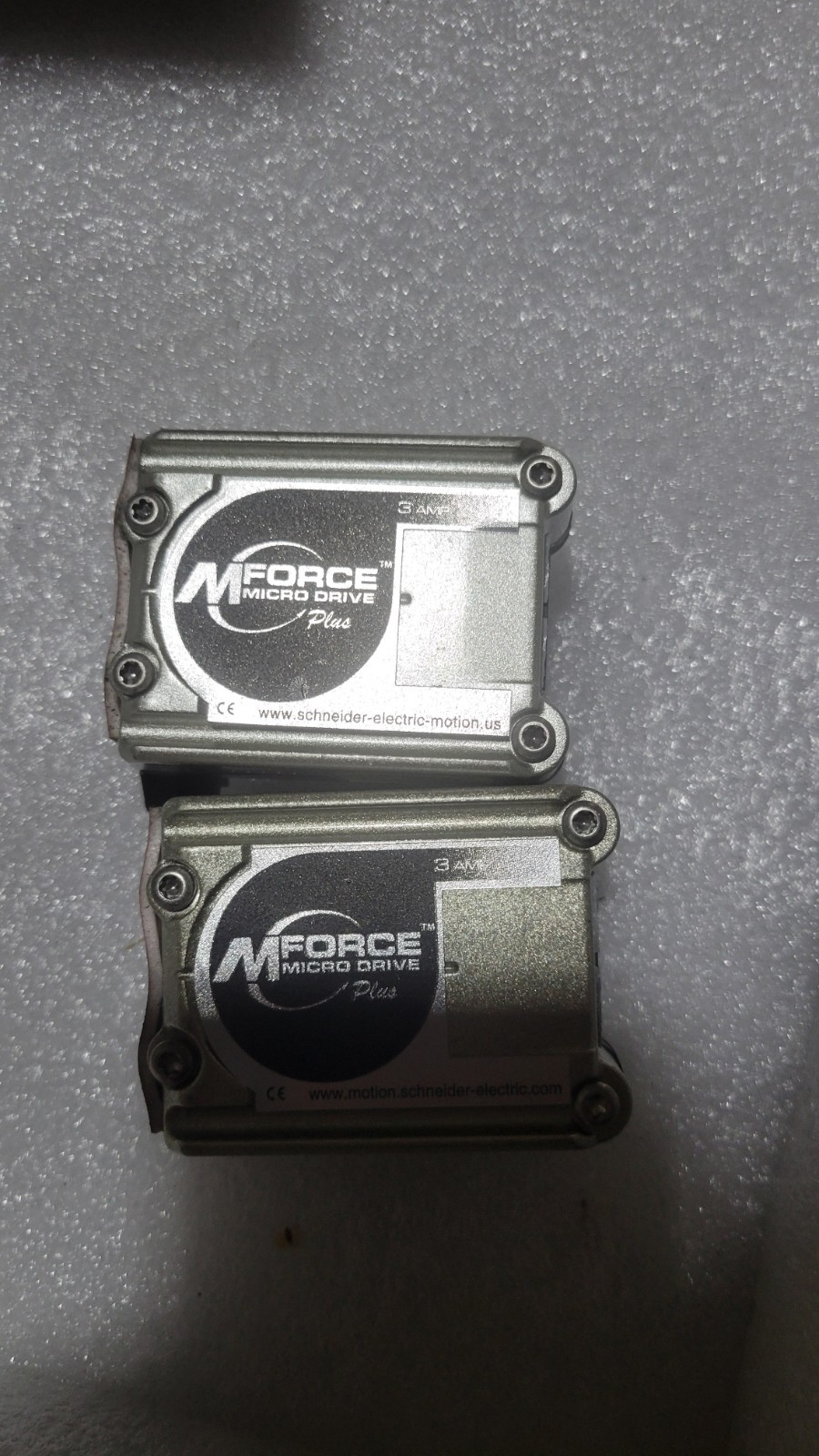 Schneider Electric MFM1CSZ17N4 MForce Micro Drive Plus 2 pieces