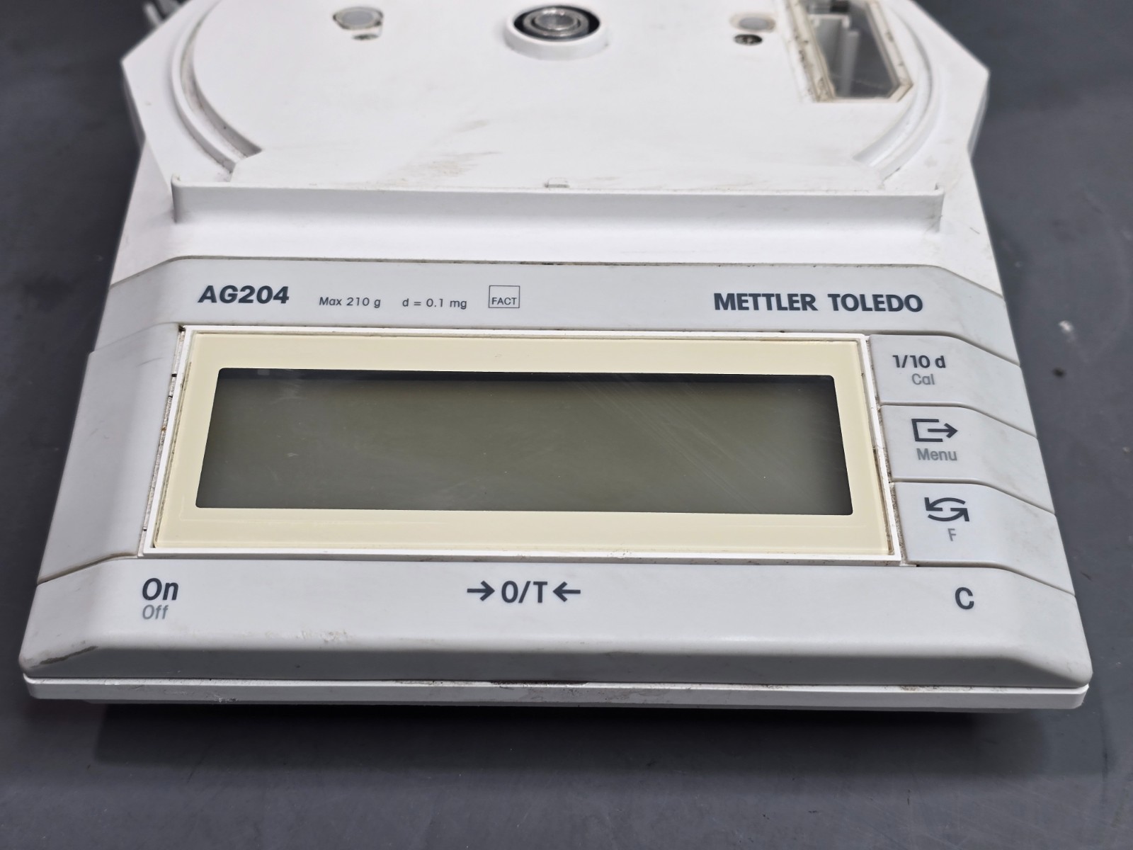 Mettler Toledo AG204 Enclosed Digital Gram Scale Analytical Balance Untested
