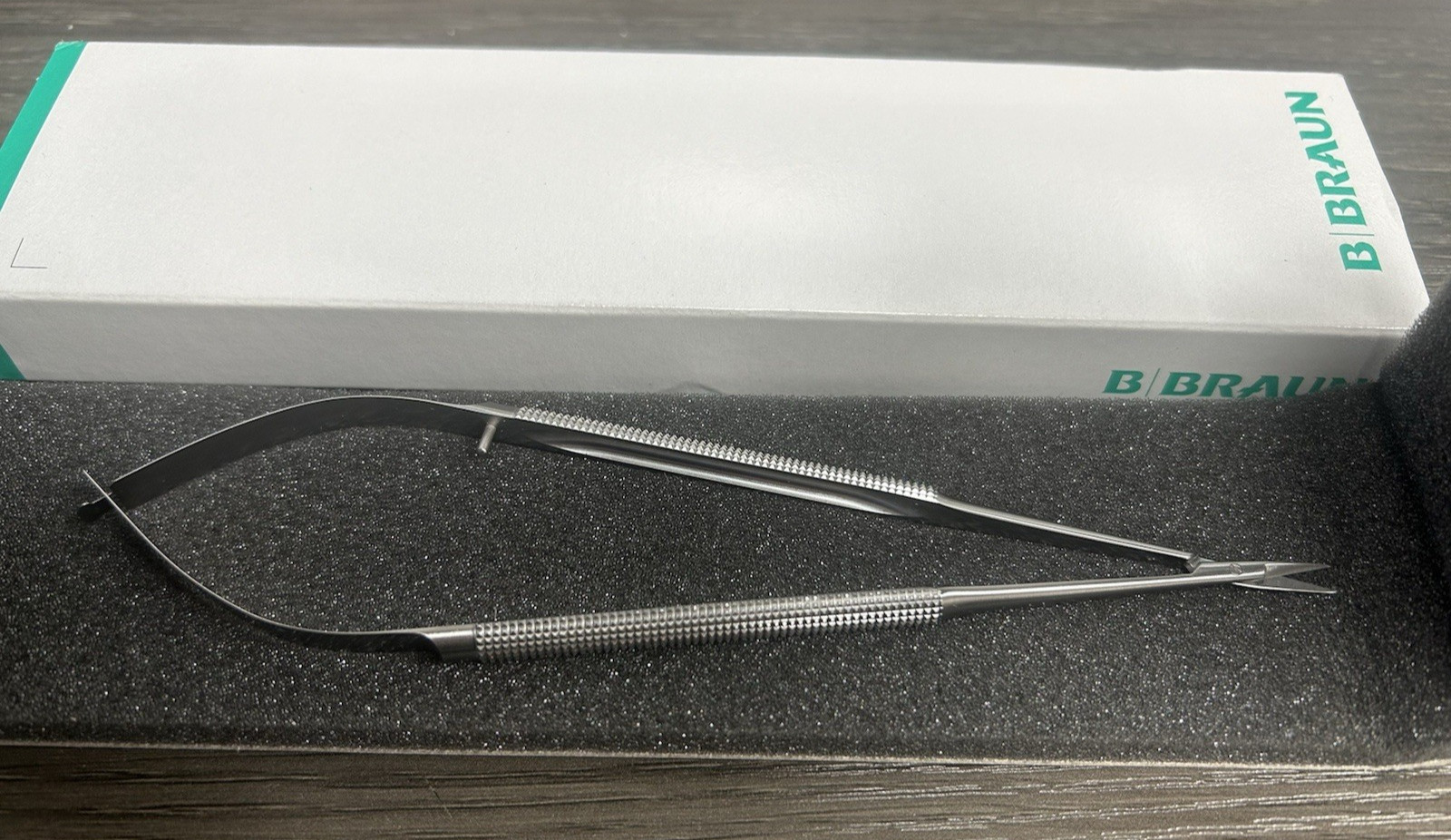 Aesculap FM488R Micro Scissors, Straight, Blade Length: 10 mm, BRAND NEW IN BOX