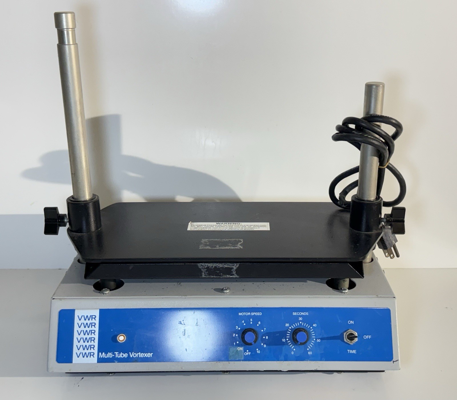VWR Scientific – Multi Tube Vortexer 58816-115