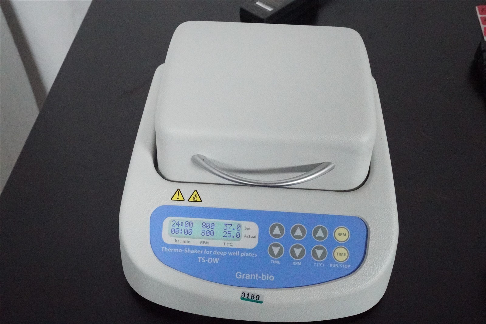 Grant Bio TS-DW Thermo Shaker for Deep Well Plates, B2A Block Included