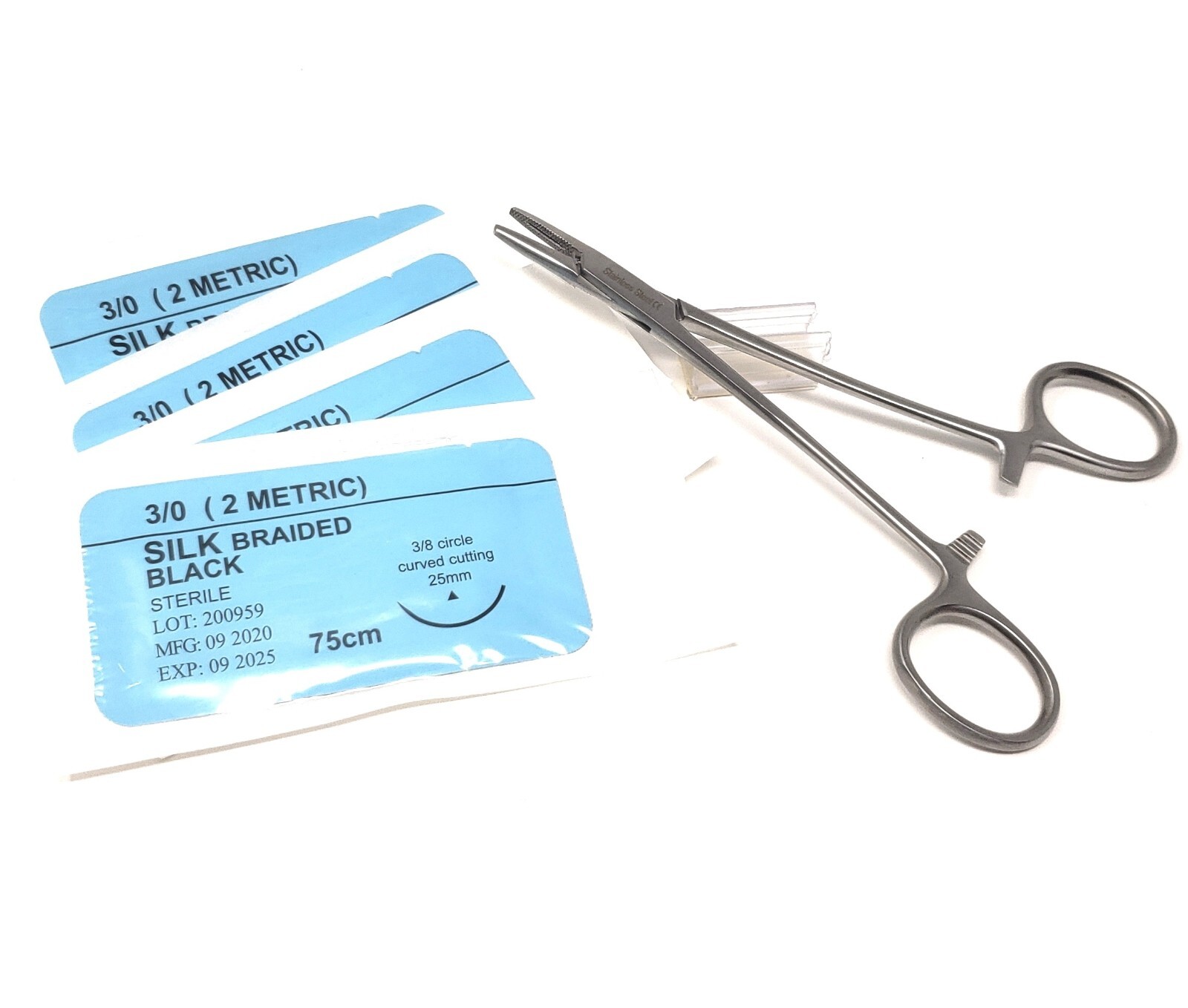 3/0 Silk Sterile Suture Thread 4Pcs with Needle Holder for Training Students