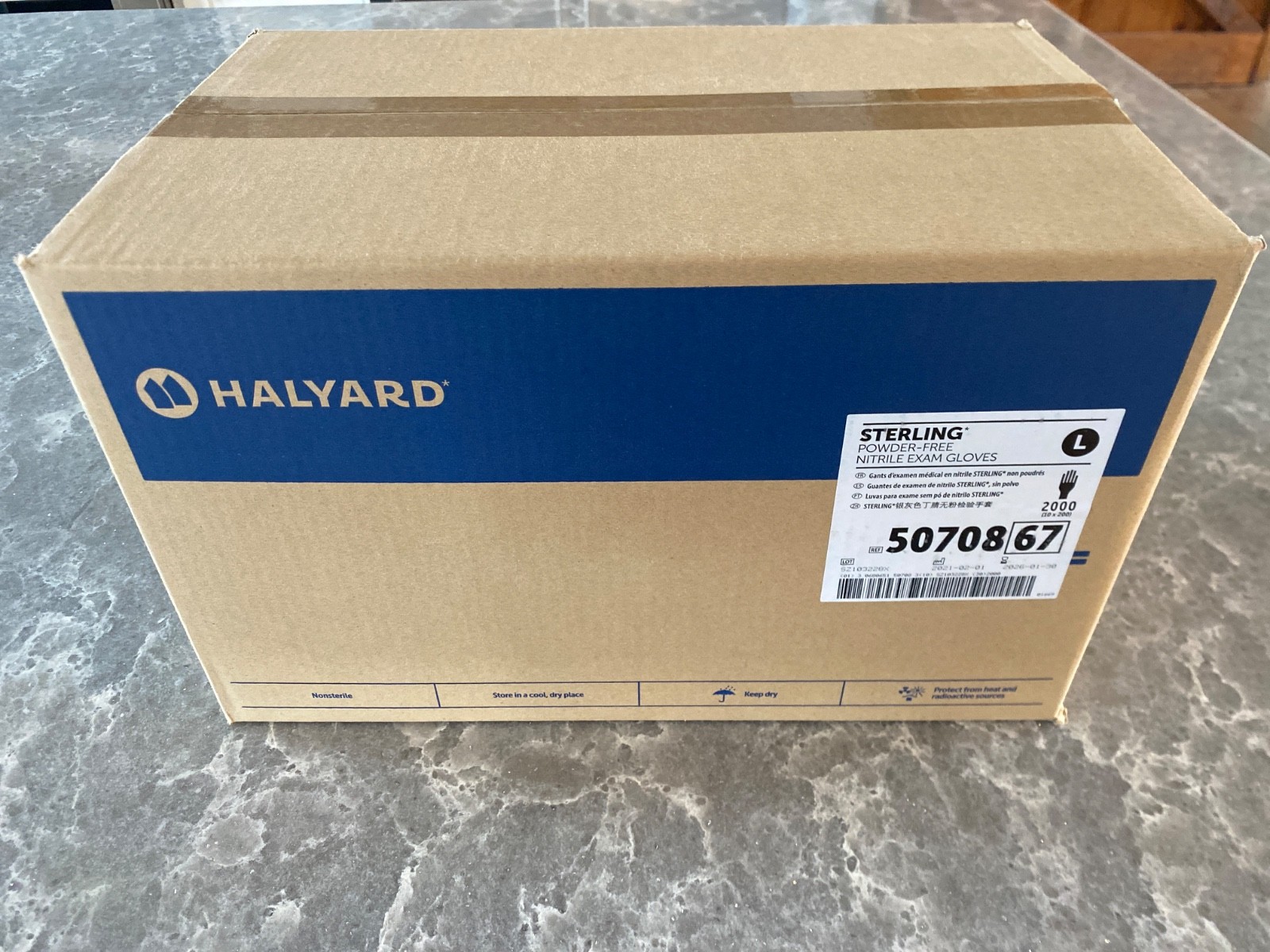 Halyard Sterling* Nitrile Exam Gloves 50708 – CASE of 2000 LARGE