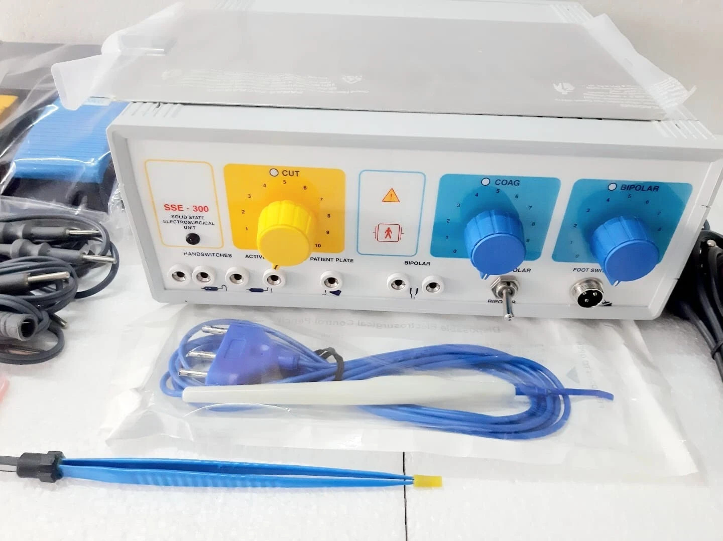 New Electrosurgica l Machine 300W Solid State Electric surge Analog 110V 220V**
