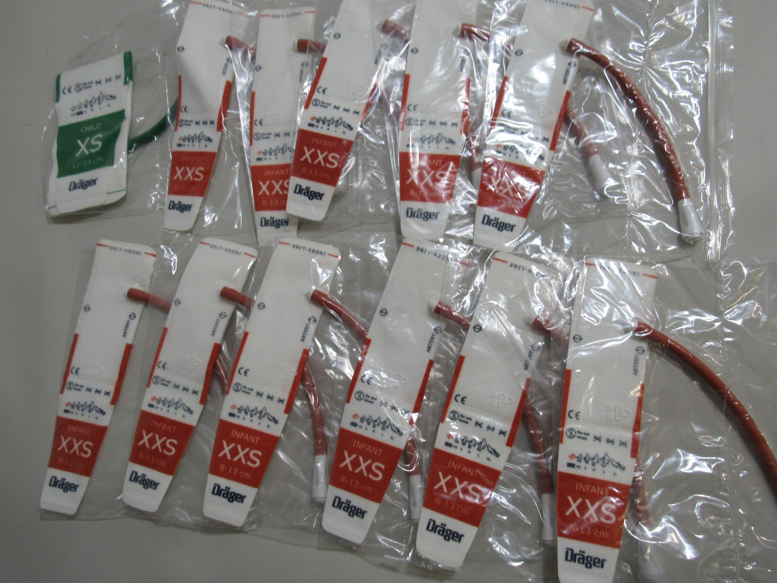 Drager MP00924 NBP Cuff XXS INFANT 8-13cm Lot of 12 NEW Sealed Single Use