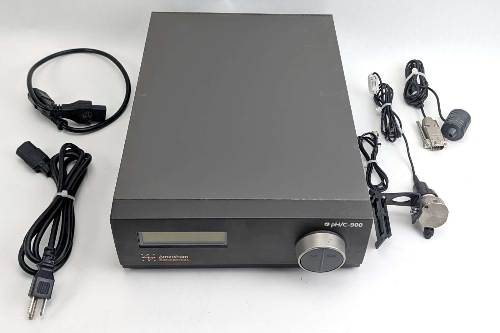 GE Amersham Biosciences pH/C-900 Monitor AKTA Explorer module FPLC w/ Cal Video