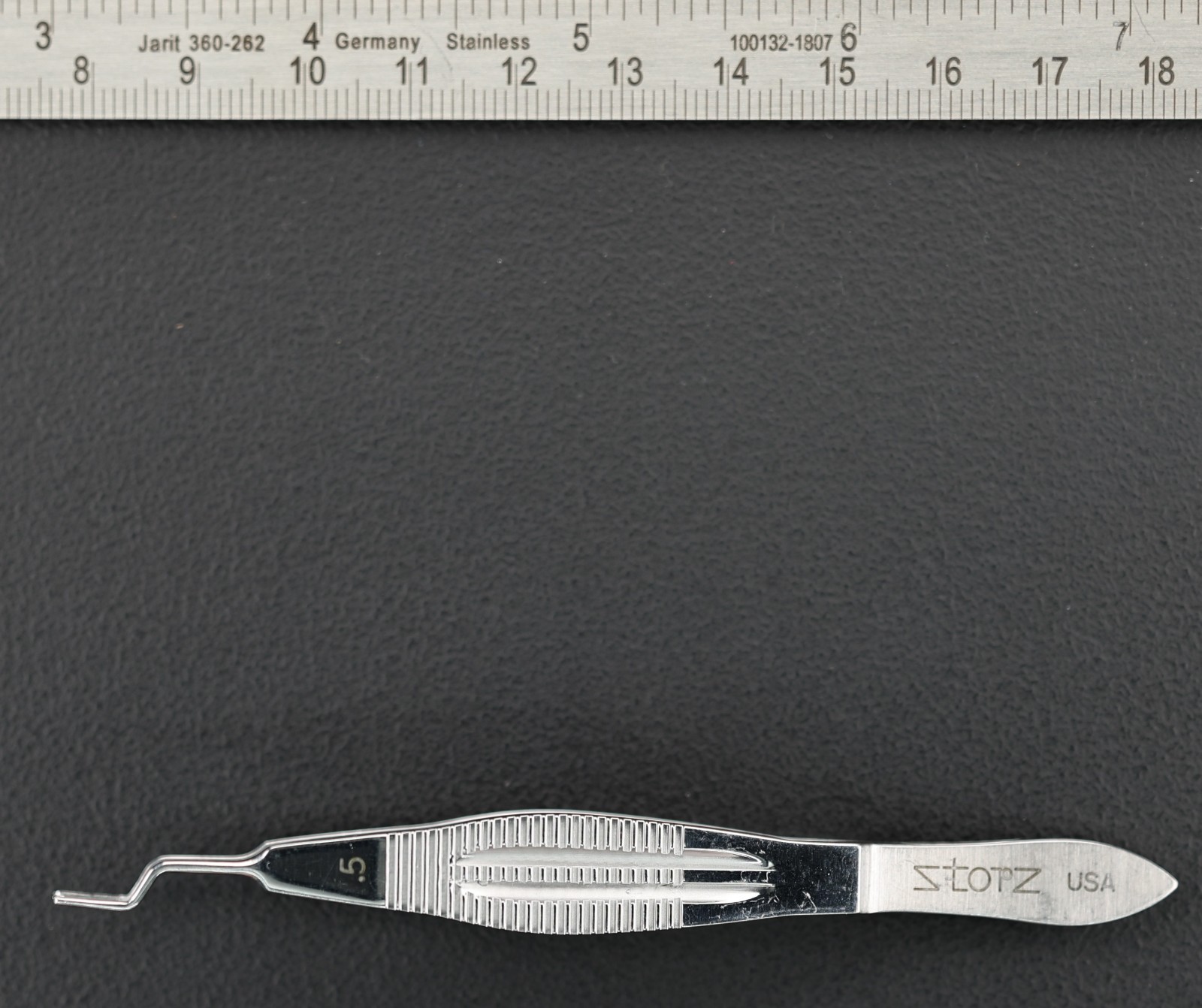 Storz E1785 Castroviejo Suturing Forceps, 0.5mm Bayonet, 6mm Platform, 106mm
