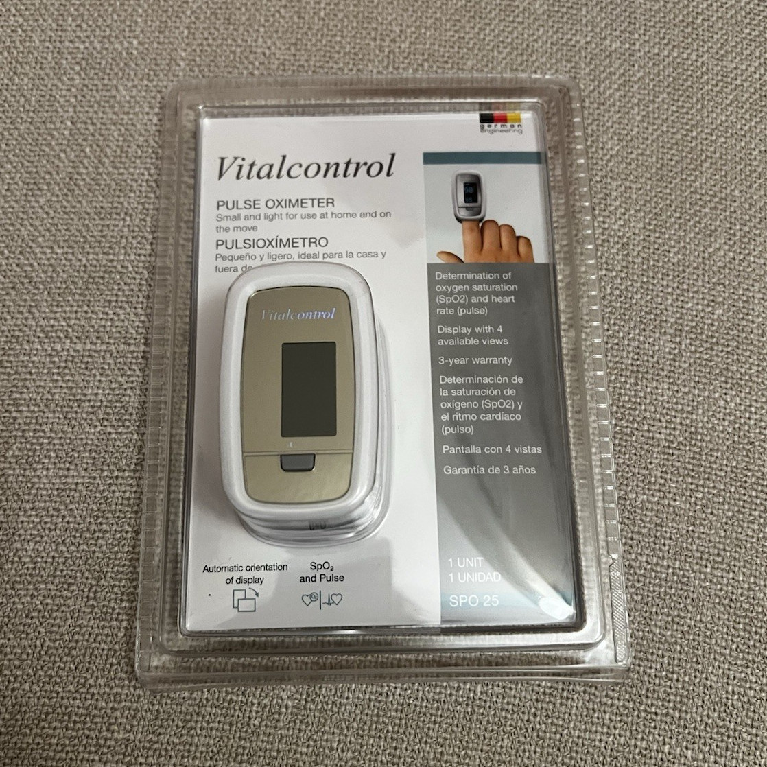 Brand New Vitalcontrol SPO 25 Fingertip Pulse Oximeter Adult finger probe