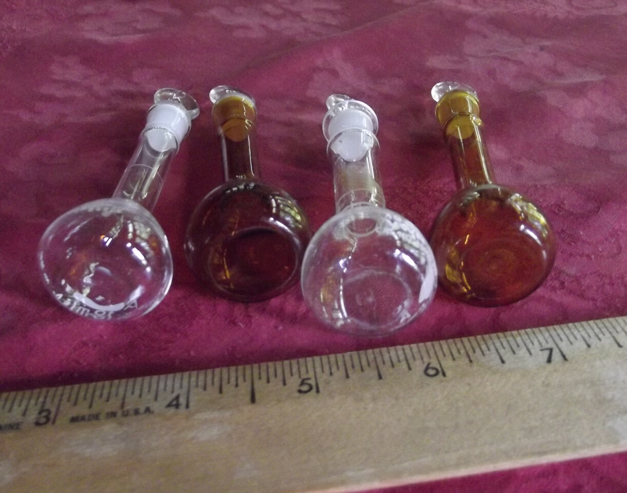 4 Pyrex Glass Volumetric Chemistry Perfume Flasks bottles #5640 10ml & stoppers