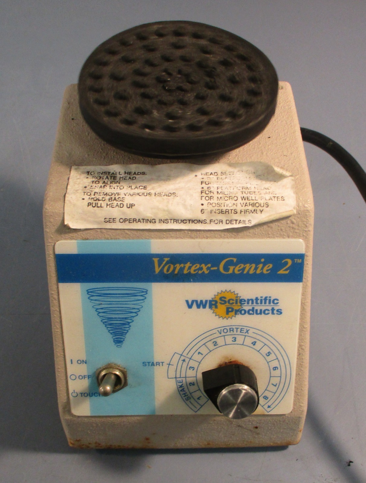 VWR Scientific Vortex-Genie 2 Mixer Shaker G-560 120V 0.5A Tested