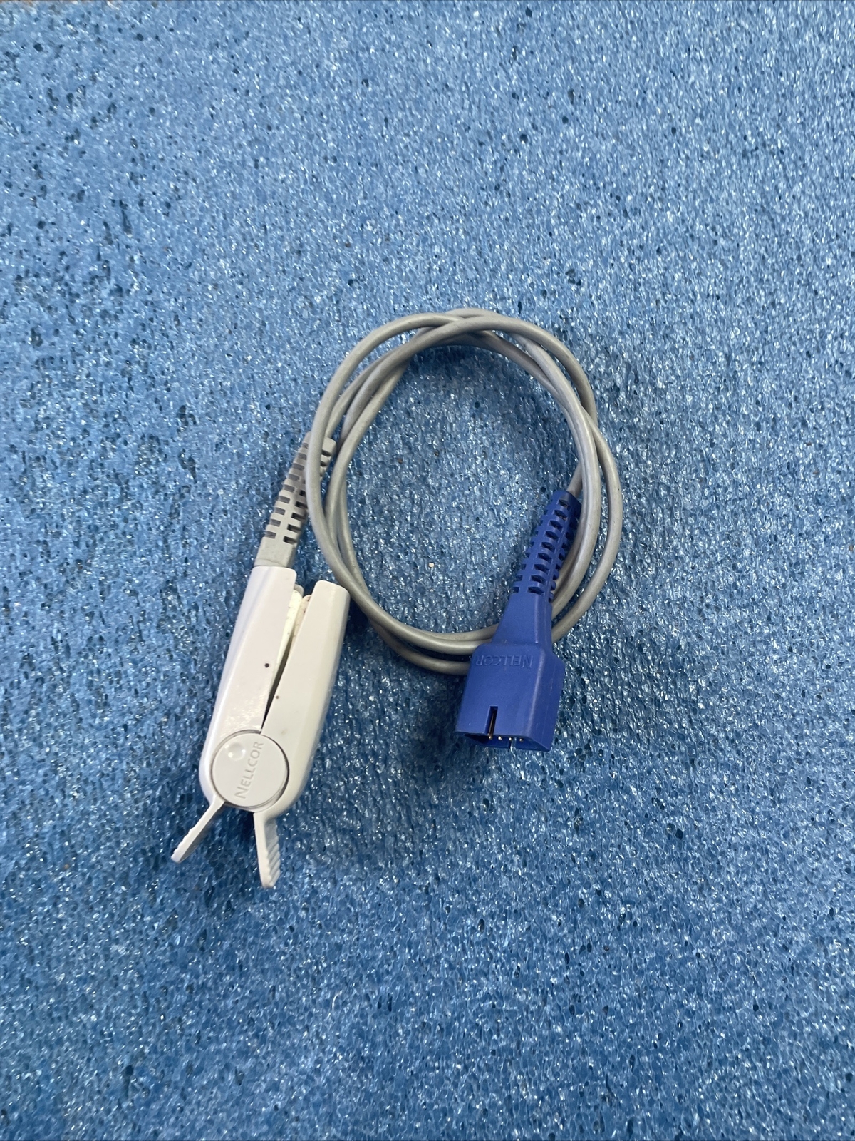 Nellcor DS-100A OxiMax Adult Finger Clip Spo2 Probe Sensor