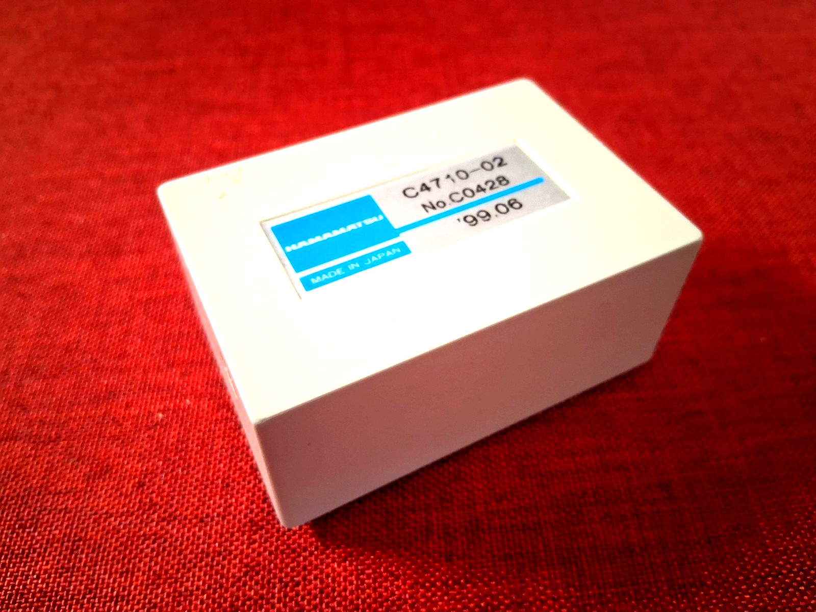 Hamamatsu C4710-02 High Voltage Power Supply
