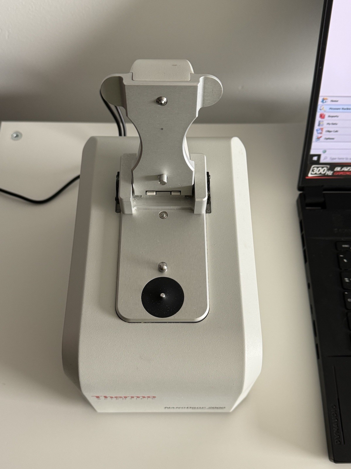 Thermo Scientific NanoDrop 2000 Spectrophotometer.