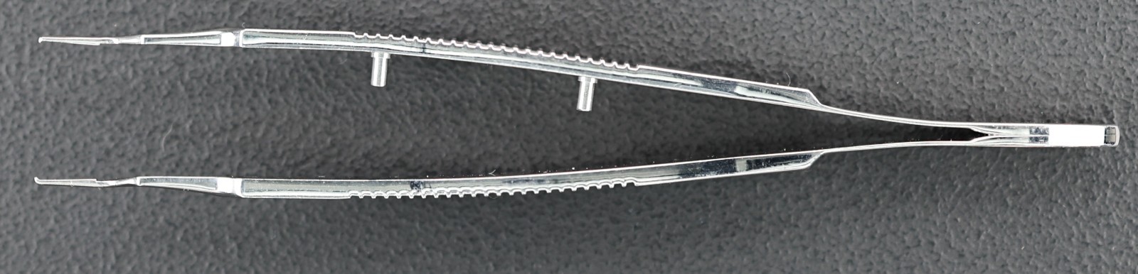 Storz E1785 Castroviejo Suturing Forceps, 0.5mm Bayonet, 6mm Platform, 106mm