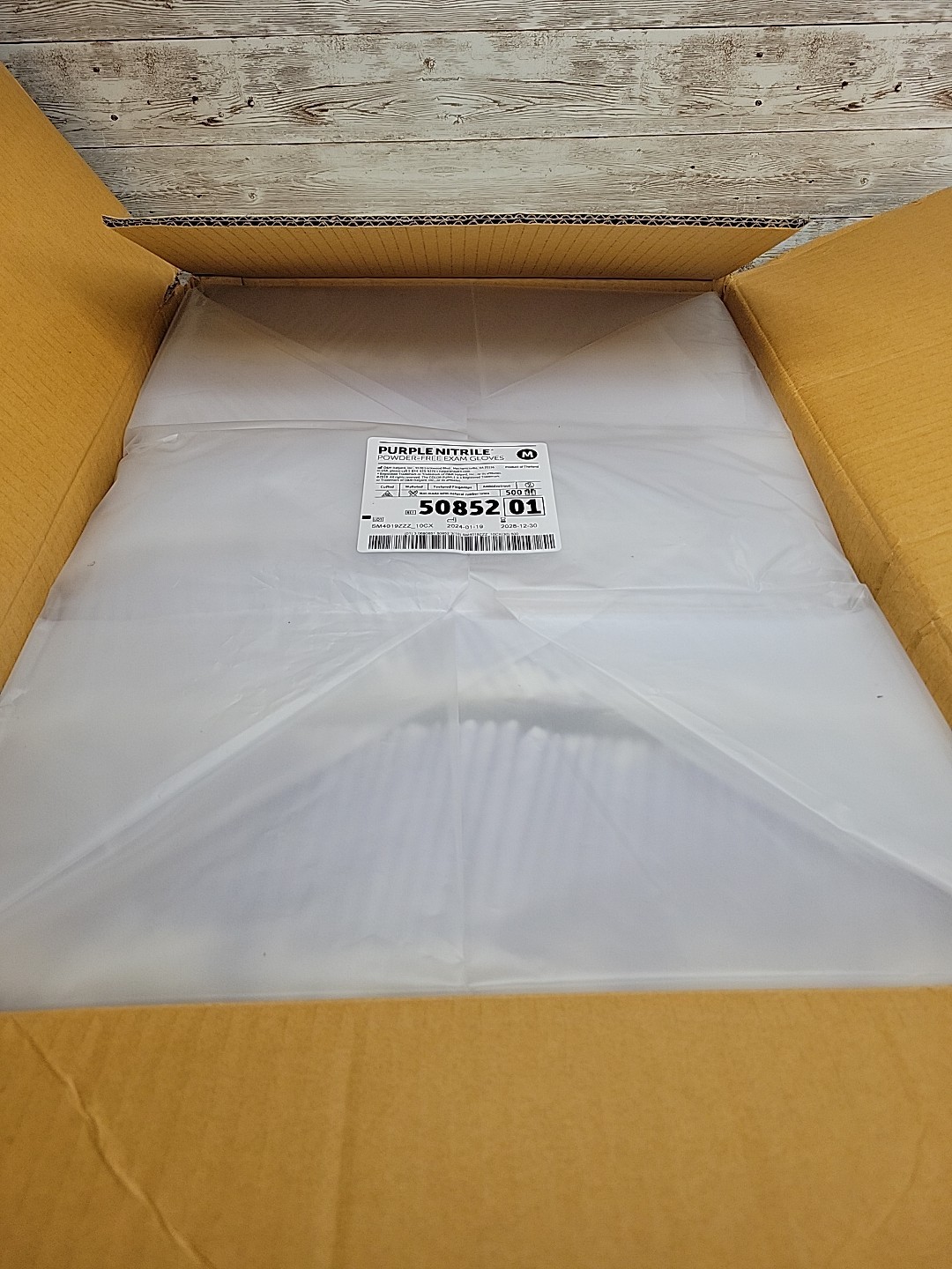 Halyard Purple Nitrile Exam Glove Singles, Size: Medium *500 Pair* *Exp: 12/28*