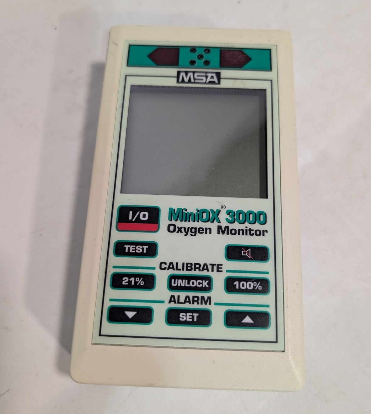 MSA 814365 MiniOX 3000 Battery-Powered Portable Oxygen Monitor Sold Individually