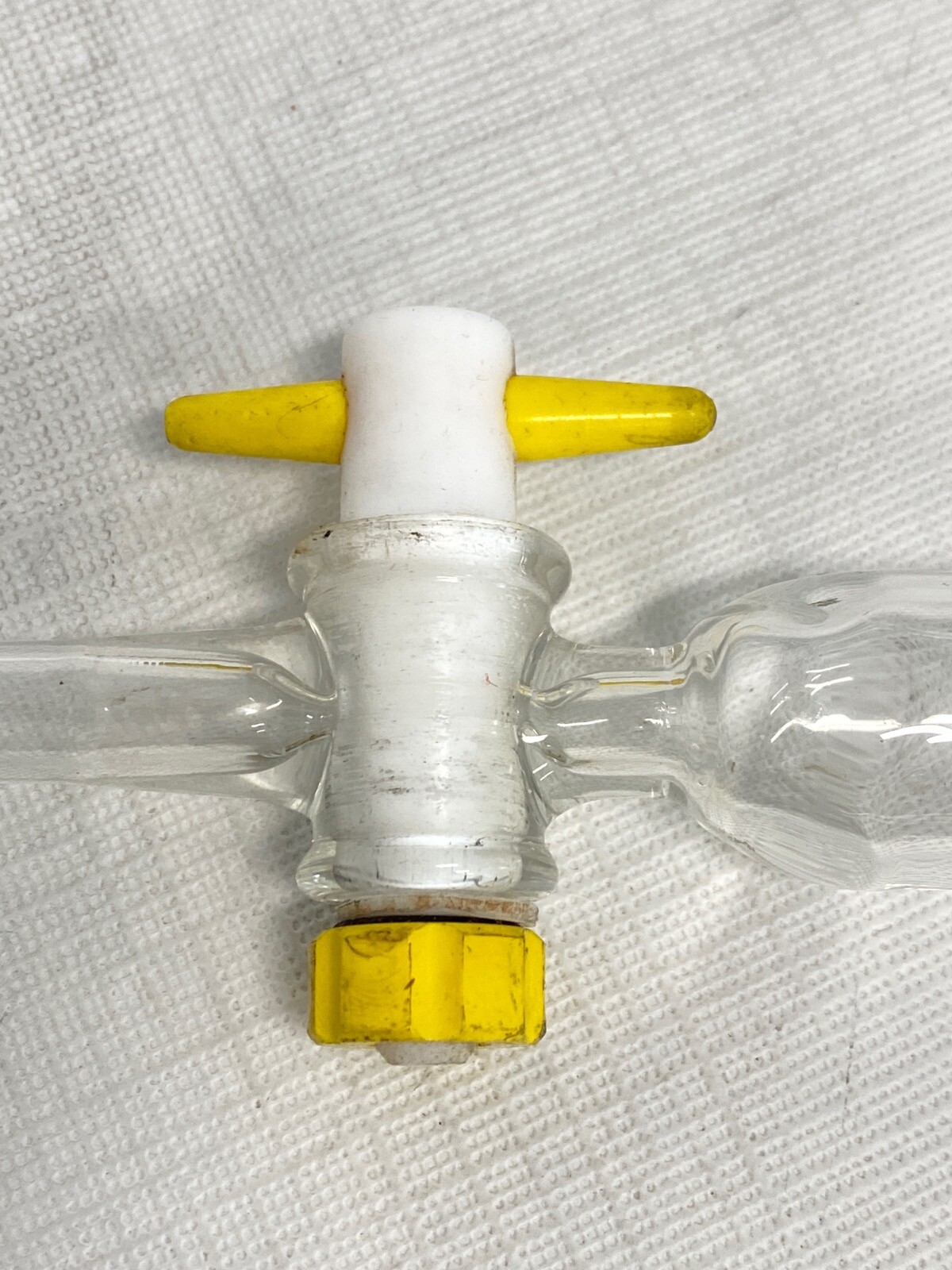Laboratory Glass 24/40 90° Angle Flow Control Inlet Adapter 2mm PTFE Stopcock