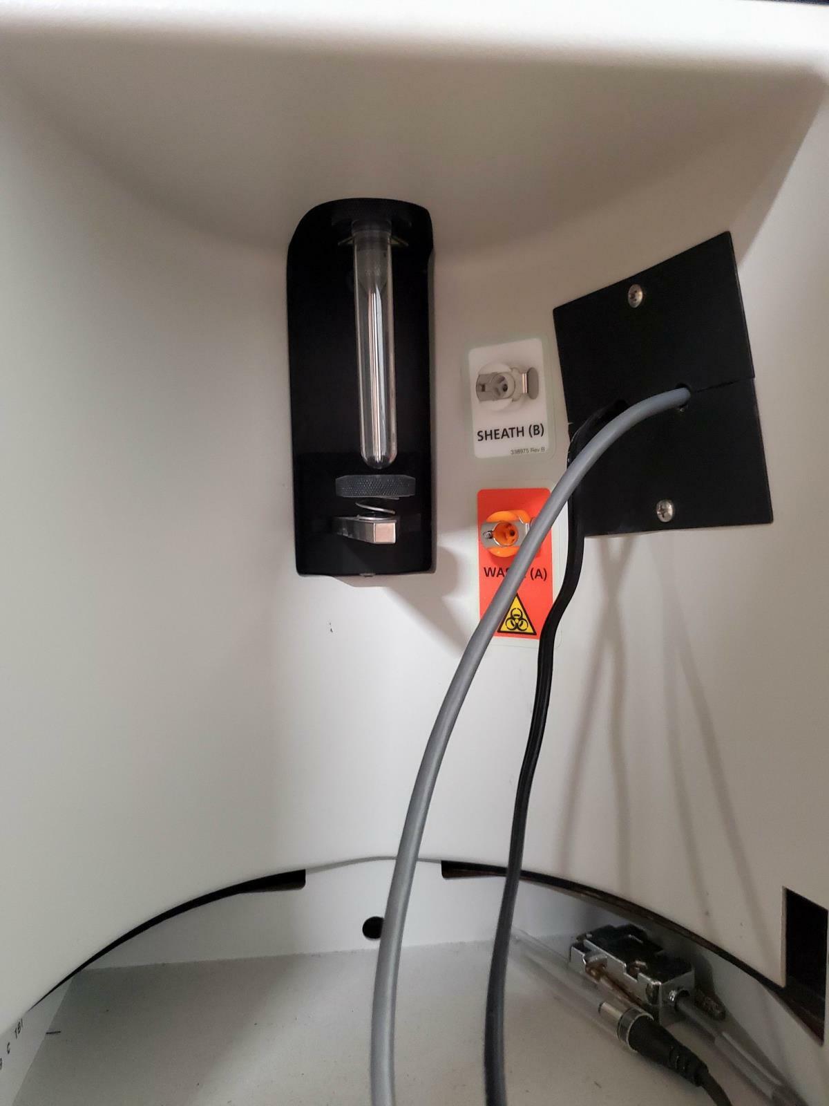 BD Becton Dickinson LSR II Flow Cytometer Multicolor