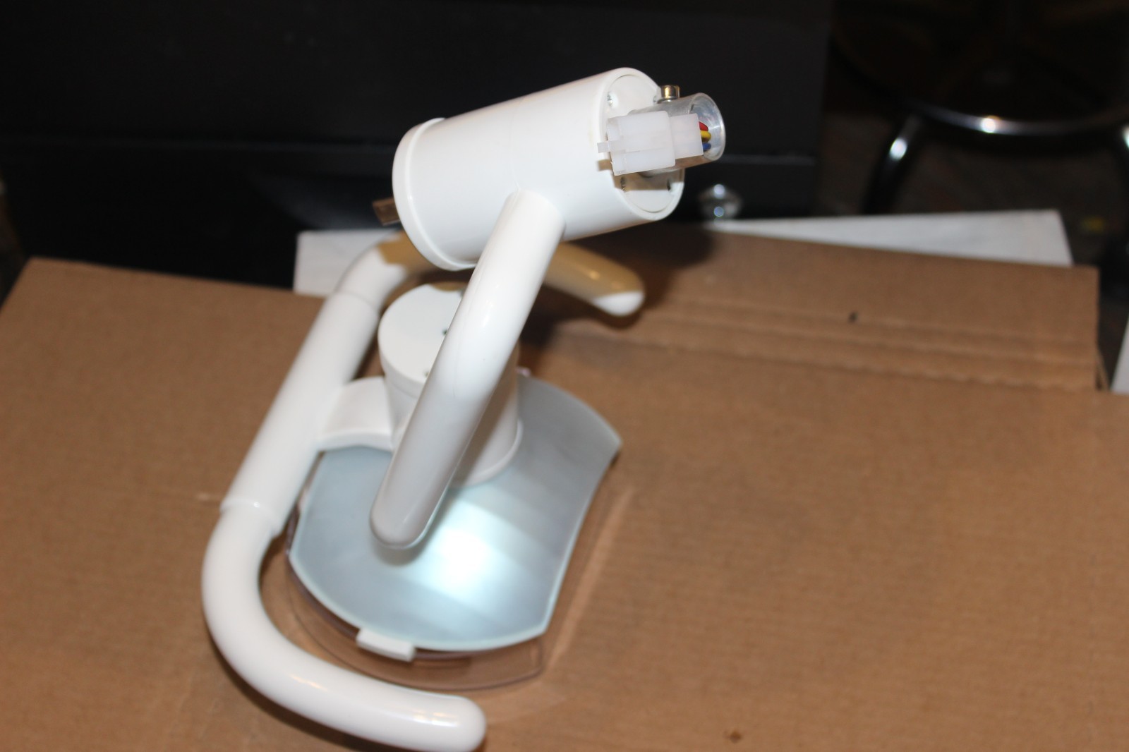 Dental 22mm Surgical 50W Halogen Examination Shadowless Lamp Wall-Mounted USA