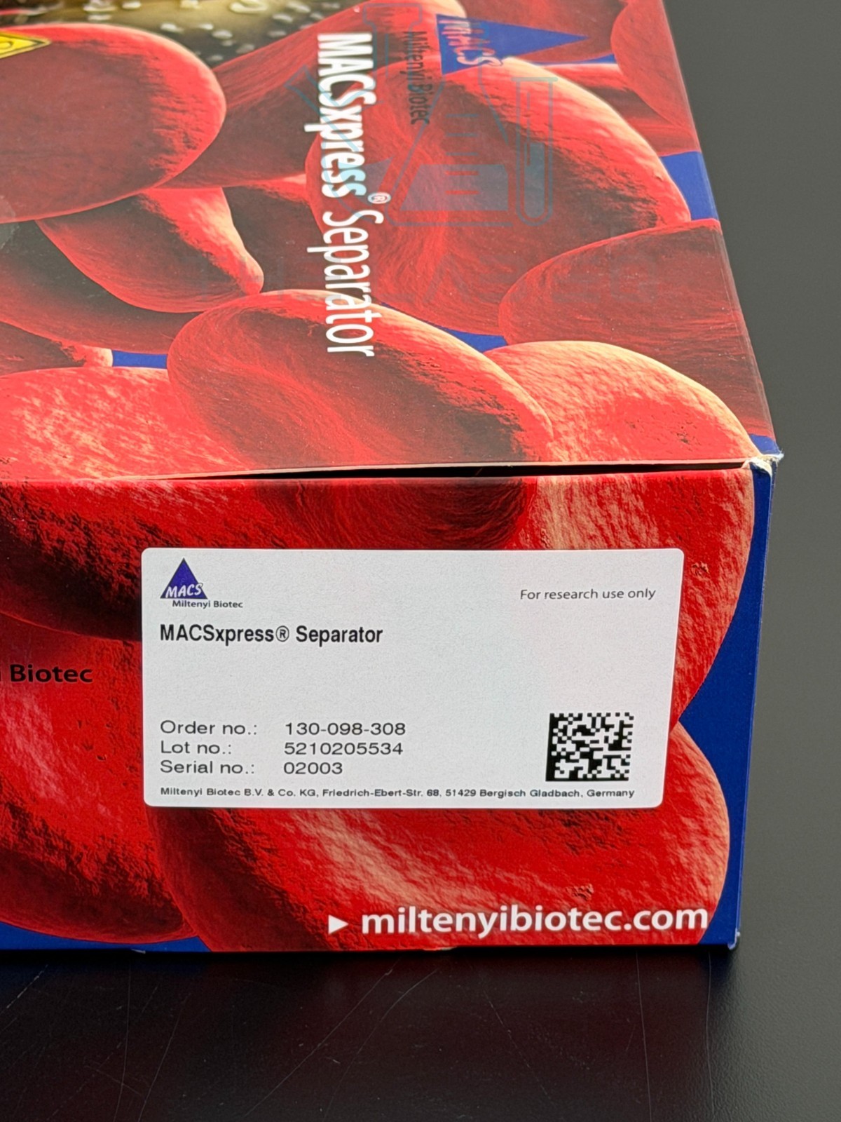 NEW Miltenyi Biotec MACSxpress separator for cell isolation