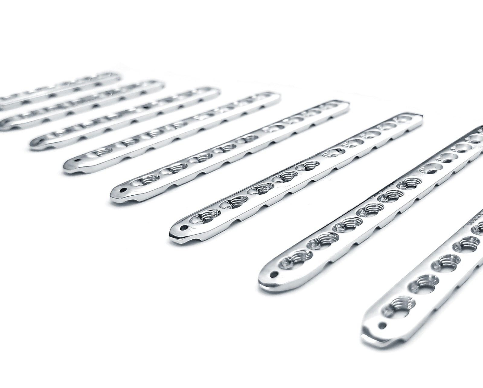 Veterinary 2.7mm LCP Straight plate (5 to 14 holes) Stainless Steel