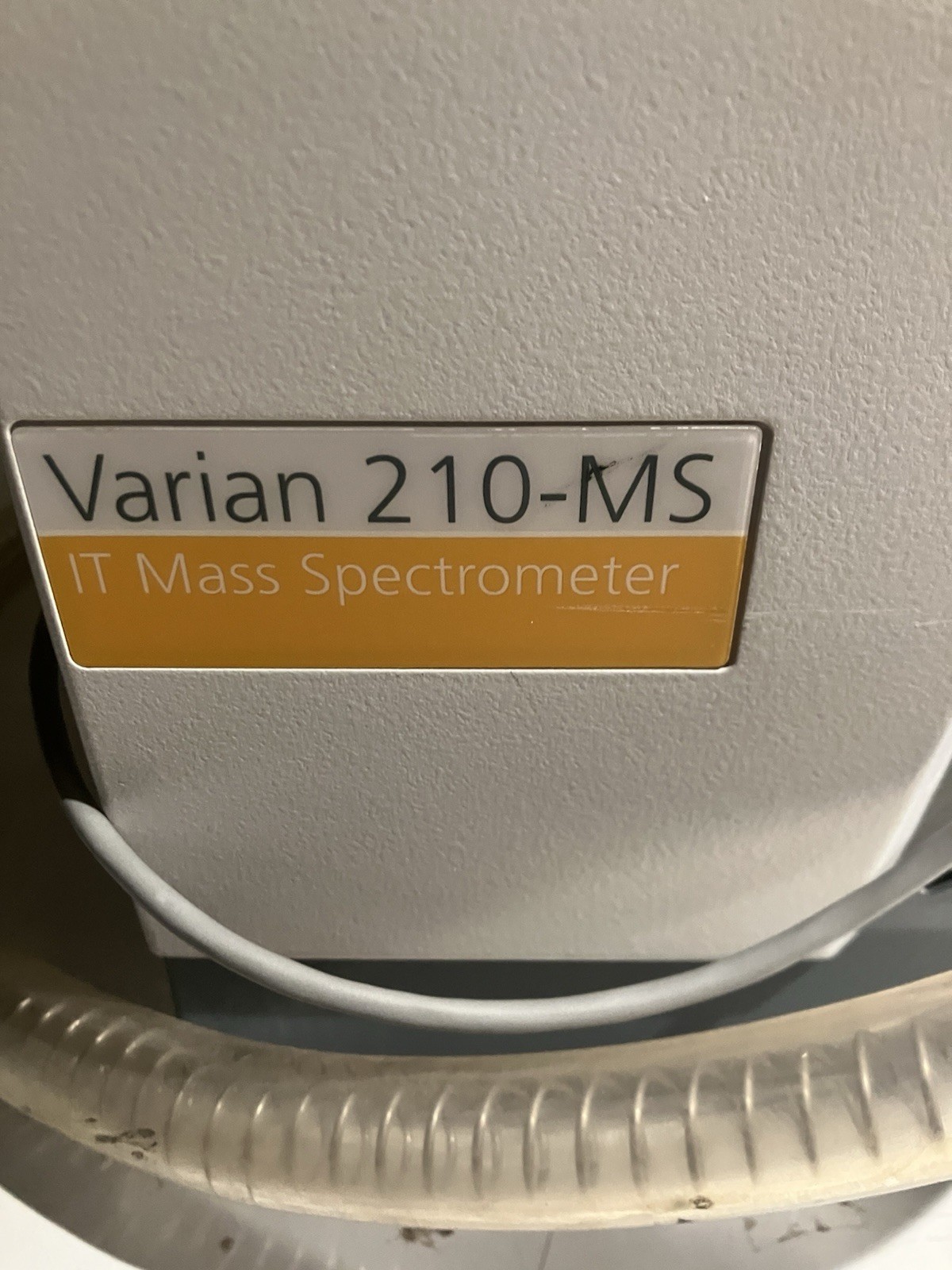 Varian Model 210-MS Mass Spectrometer w USB Port & Remote Option Port J43 200-MS