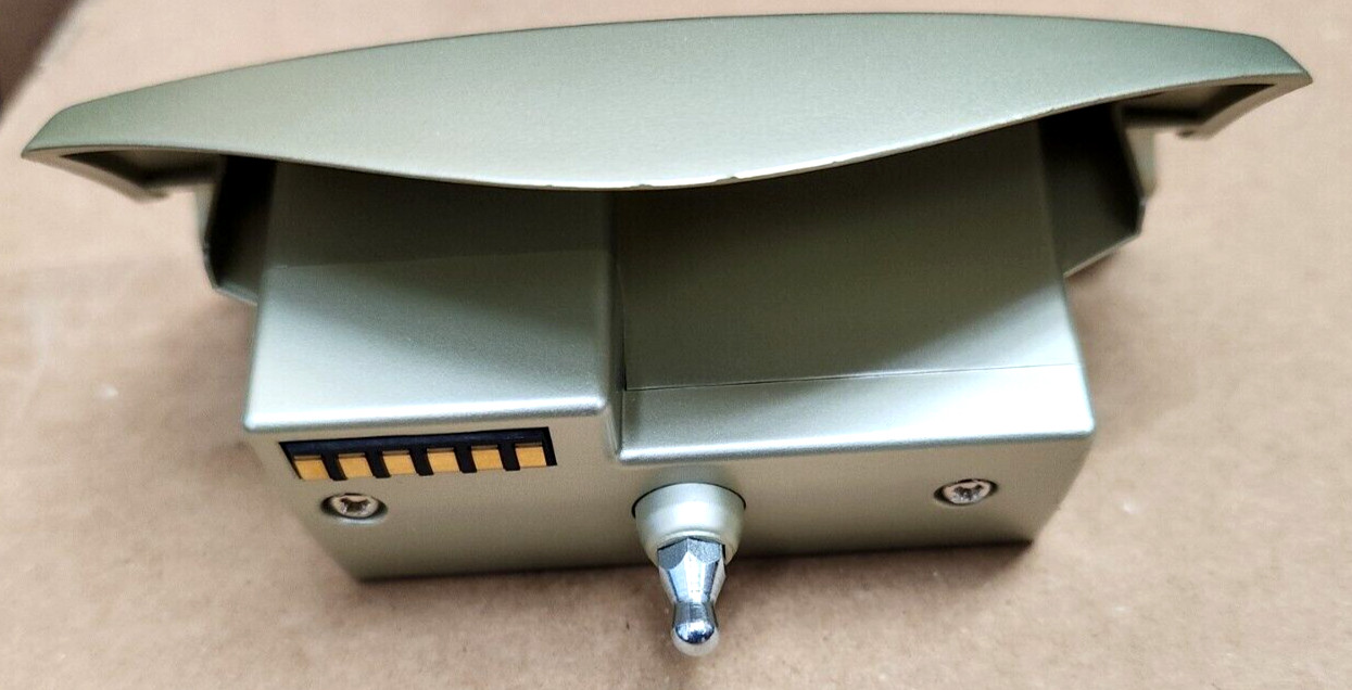 GIVEN IMAGING BAT-0012 LI-ION BATTERY ADAPTER ()