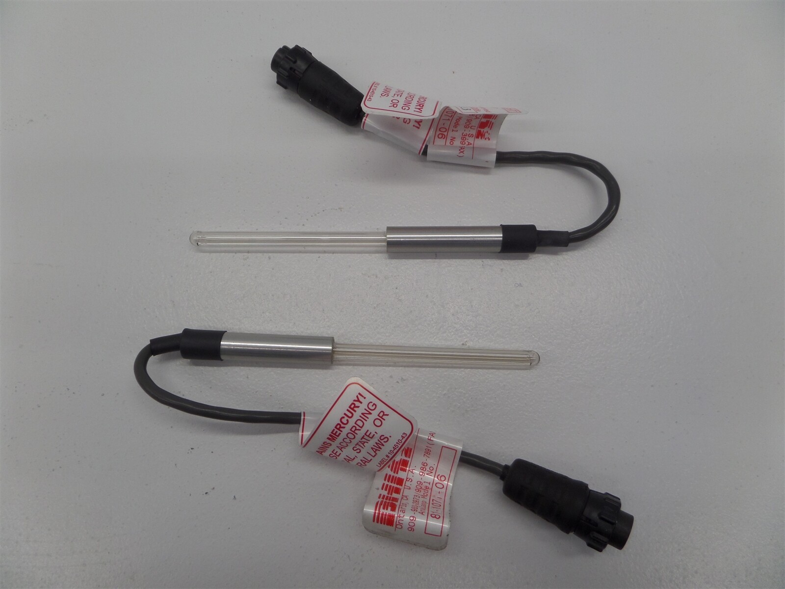 Lot of 2 – BHK 81-1071-06 UV Lamp Replacement ARK 35010-01