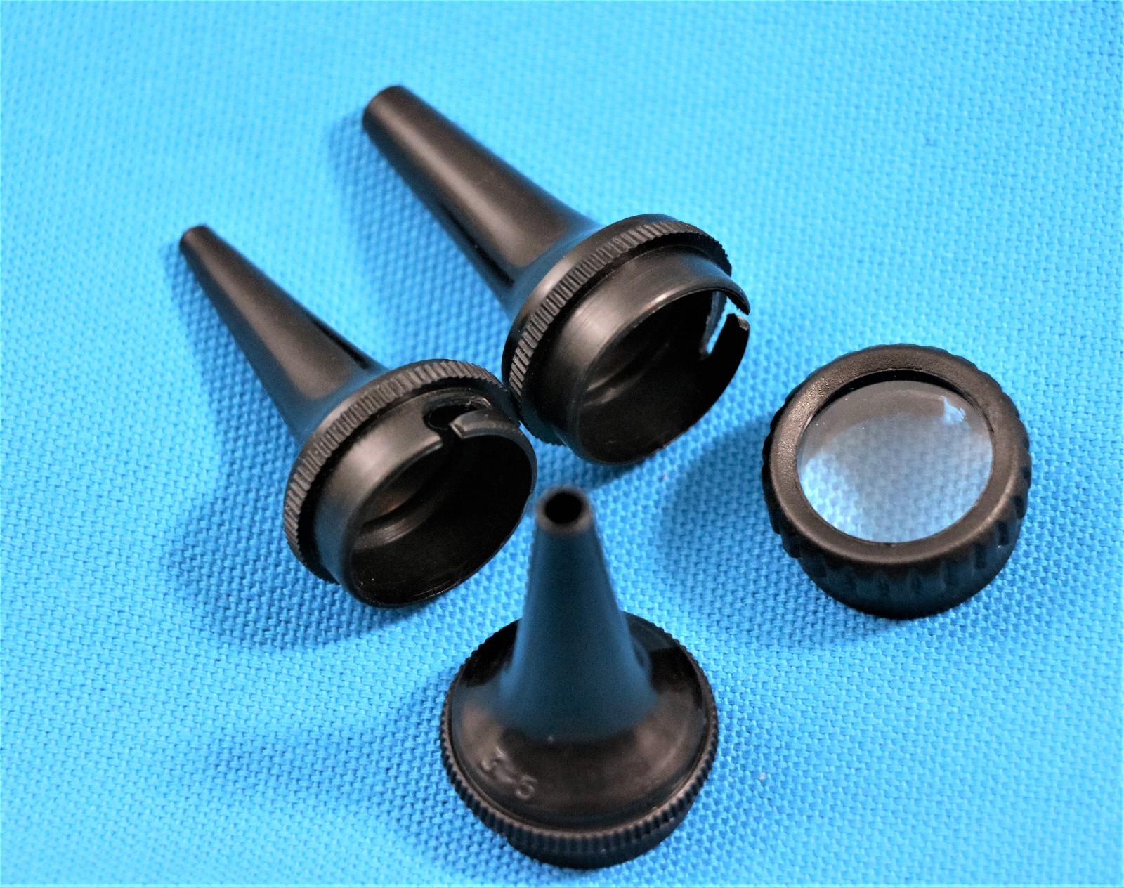 NEW SET OF 3 REUSABLE OTOSCOPE SPECULA ! 2.5MM 3.5MM& 4.5MM + 1 FREE LENS