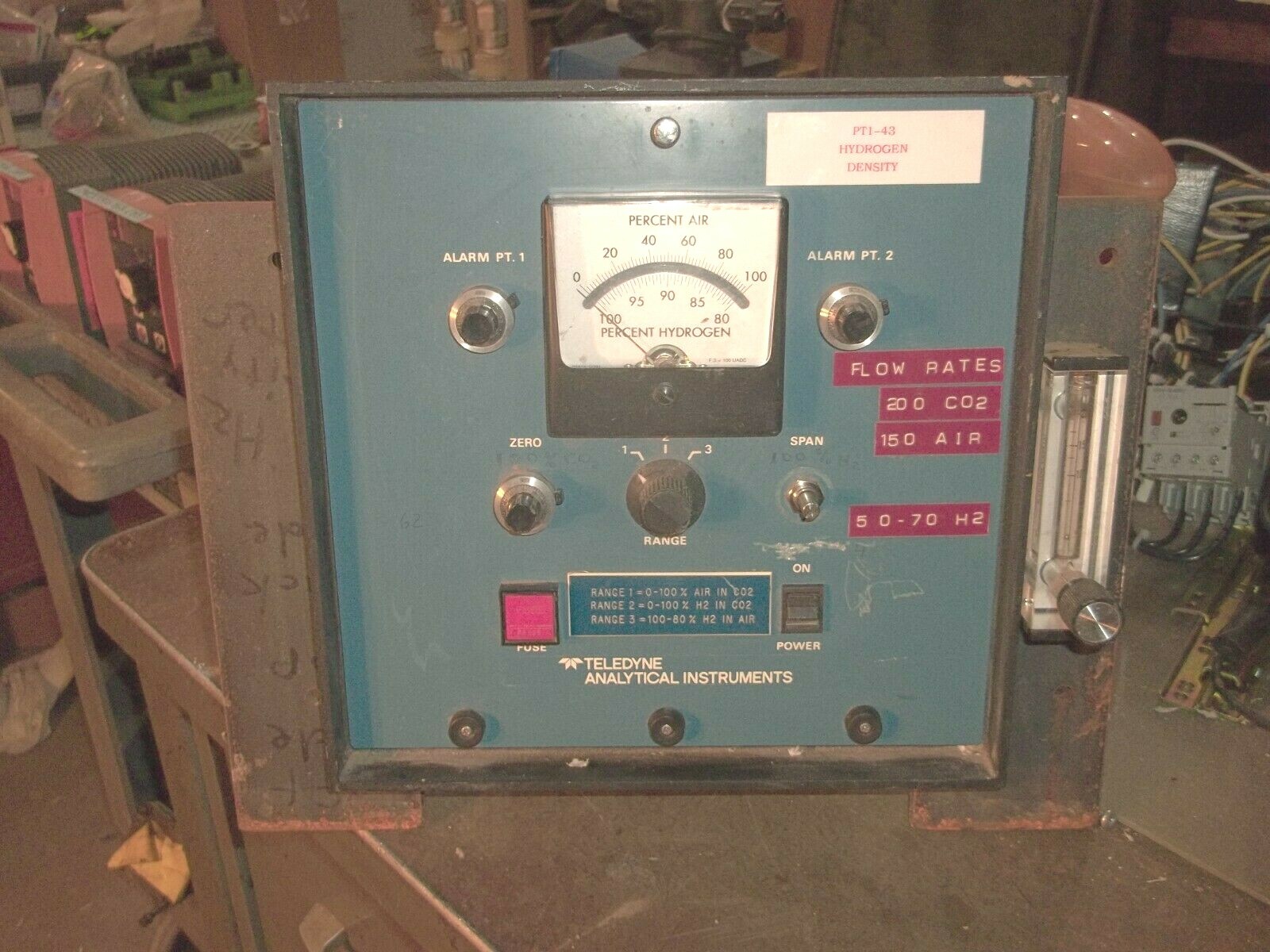 TELEDYNE ANALYTICAL INSTRUMENTS 327 HYDROGEN ANALYZER 110/120V 50/60HZ (I5)