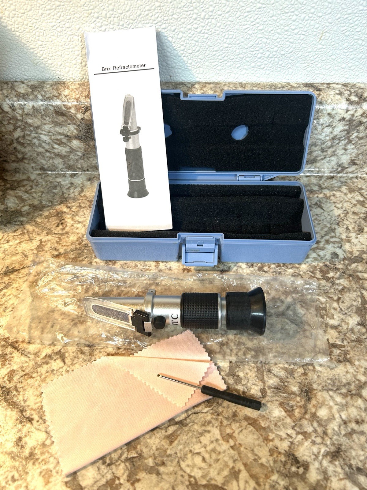 Brix Refractometer With ATC Handheld Portable Meter IMMEDIATE FREE SHIPPING!!