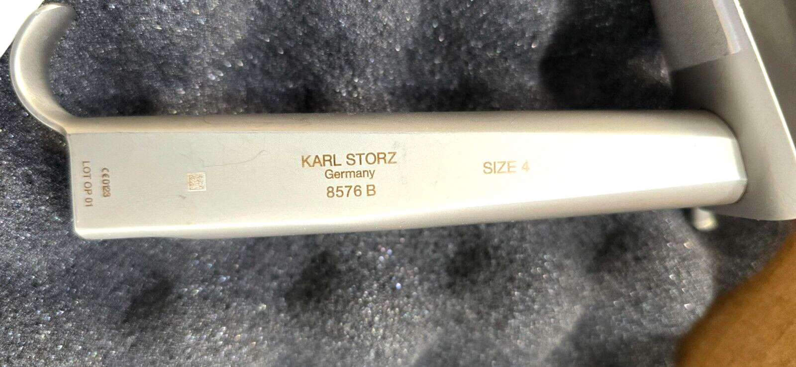 Karl Storz 8576 B Surgical Parsons Operating Laryngoscope Adult Size 4