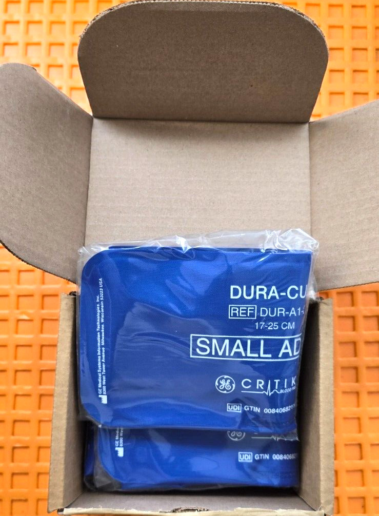 GE Critikon DURA-CUF Small Adult B P Cuff 17-25cm Box of 5 Cuffs.