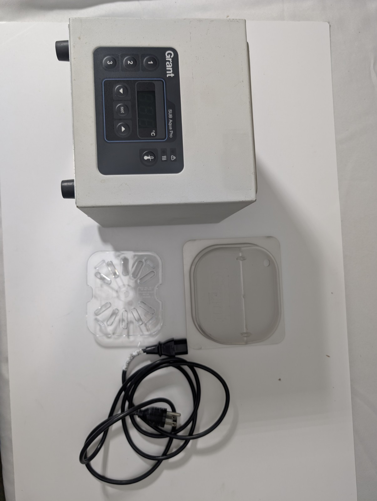 Grant Instruments SAP2 US Sub Aqua Pro 2L Digital Water Bath 110-120V Lab