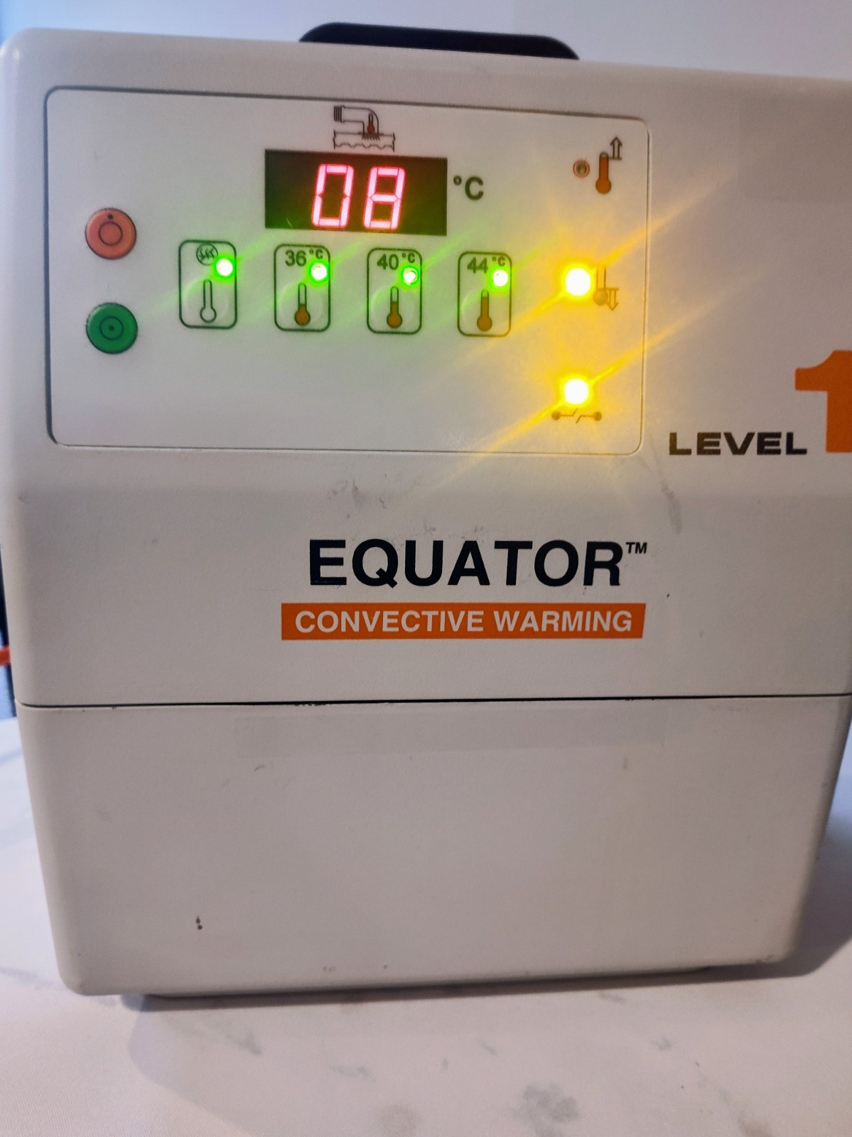 SMITHS MEDICAL LEVEL 1 EQ-5000 EQUATOR CONVECTIVE WARMING UNIT with Power Cable