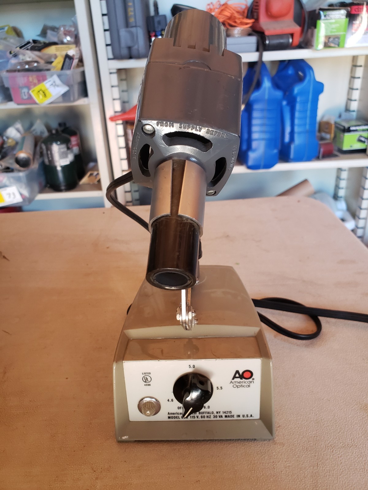American Optical Model 655, 115V, 60HZ with Microscope Light Source Transformer