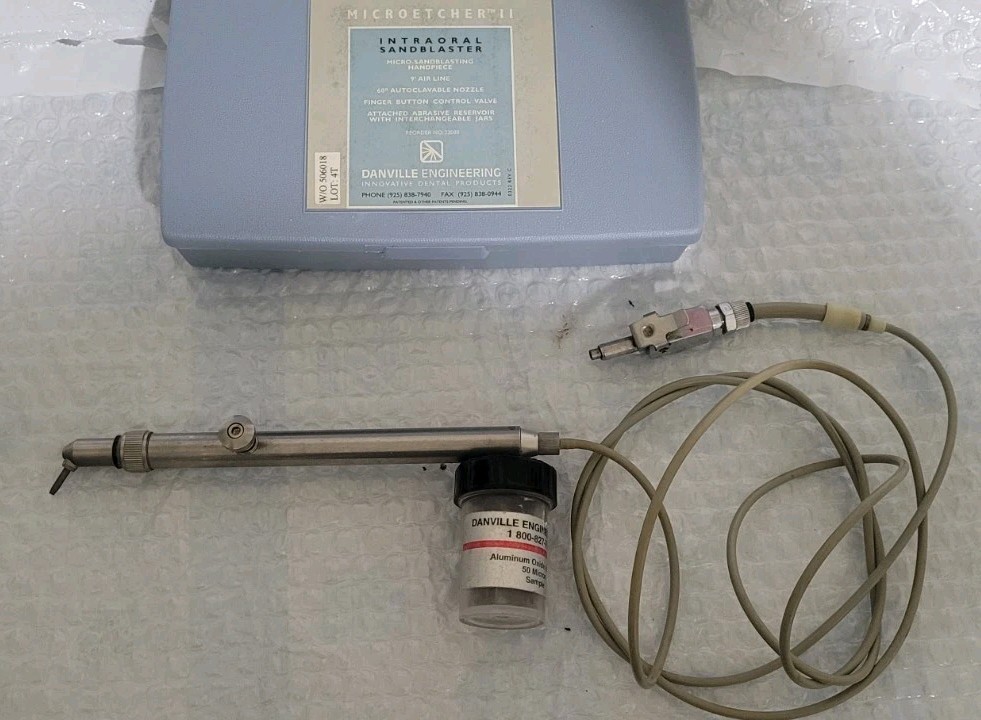 Danville Materials MicroEtcher Laboratory Sandblaster .